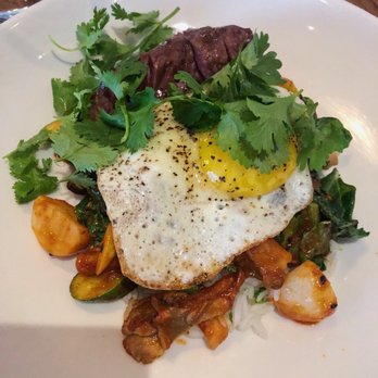 Community Tavern - Community Bibimbap with Roasted CDK Sirloin - New American Near Me - Chicago, Illinois Community Tavern - Community Bibimbap with Roasted CDK Sirloin - New American Near Me - Chicago, Illinois