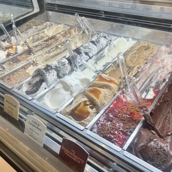 Bacio di Latte - Gelato display - Ice Cream & Frozen Yogurt Near Me - Etiwanda, California