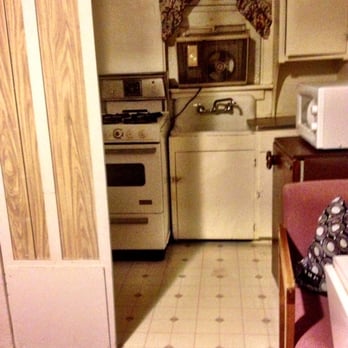 Oregon Trail Motel - I thought the kitchenette was cute. - Hotels Near Me - Ogallala, Nebraska Oregon Trail Motel - I thought the kitchenette was cute. - Hotels Near Me - Ogallala, Nebraska