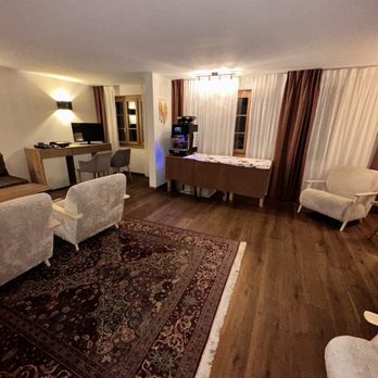 Hotel Pollux - Hotels Near Me - Zermatt, VS