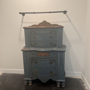 Carriage House Antiques - Beautiful, late 1800's dresser my friend found - Antiques Near Me - Hesperia, California Carriage House Antiques - Beautiful, late 1800's dresser my friend found - Antiques Near Me - Hesperia, California