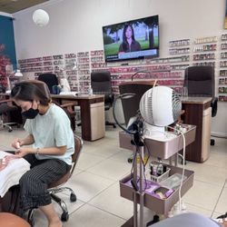 Bebe Nails & Spa - Inside