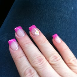Bealutful nails with design