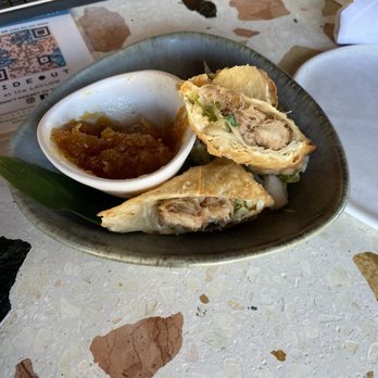 Hideout - Kalua pork eggs rolls - Bars Near Me - Honolulu, Hawaii Hideout - Kalua pork eggs rolls - Bars Near Me - Honolulu, Hawaii