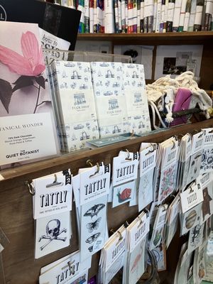 Nantucket Bookworks by null