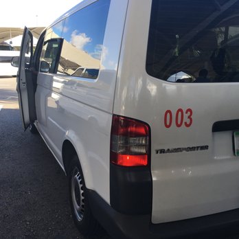 Happy Shuttle Cancun - Large vehicle for private transfer even for 2 people - Airport Shuttles Near Me - Cancún, ROO