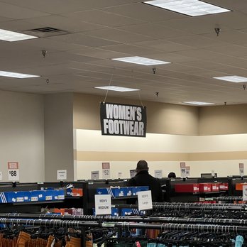DICK'S Warehouse Sale - Sports Wear Near Me - Houston, Texas