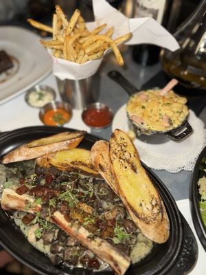 Zinc Bistro by null