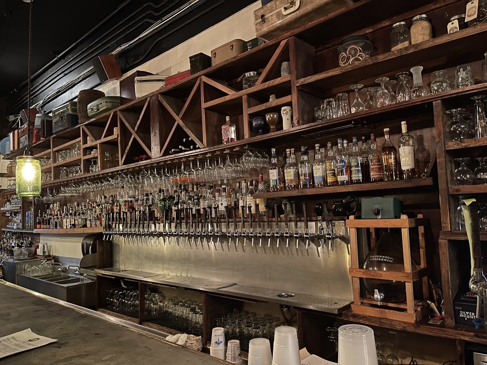 The Porter Beer Bar, Atlanta Roadtrippers