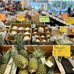 A & N House Of Produce - Pineapple