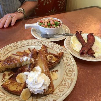 Another Broken Egg Cafe - Breakfast & Brunch Near Me - Pearland, Texas