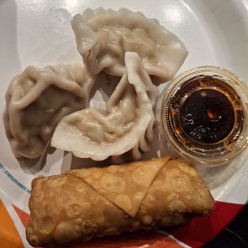 Chinese Delite - Egg roll and pork dumplings - Chinese Near Me - Sayreville, New Jersey Chinese Delite - Egg roll and pork dumplings - Chinese Near Me - Sayreville, New Jersey