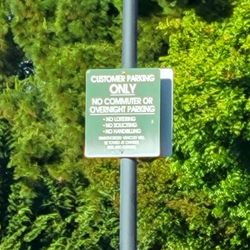 Kings Court Shopping - Parking rules