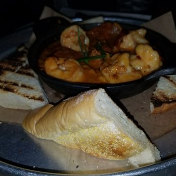 1909 - Shrimp and chorizo...Oh yea! - Bars Near Me - Temecula, California