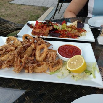 The Brown Stone - Calamari outside on a summers evening. Yumm - Sports Bars Near Me - Metuchen, New Jersey