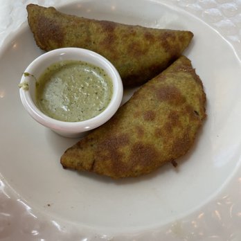 Amar - Spinach and cheese empanadas - Peruvian Near Me - El Paso, Texas Amar - Spinach and cheese empanadas - Peruvian Near Me - El Paso, Texas