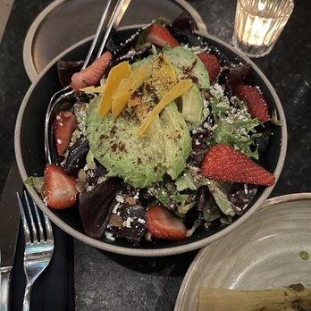 Fonda Fora - Fonda Fora Ensalada - Mexican Near Me - Calgary, Alberta