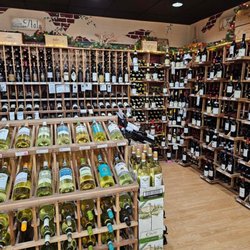 T & R Wines and Liquor