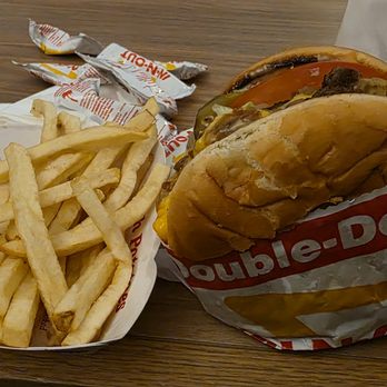 In-N-Out Burger - 3x3 animal style - Burgers Near Me - Daly City, California In-N-Out Burger - 3x3 animal style - Burgers Near Me - Daly City, California