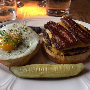 Au Cheval - Cheeseburger - Bars Near Me - Chicago, Illinois