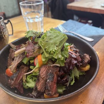 La Pulperia 44th HK - Steak salad - Latin American Near Me - New York, New York