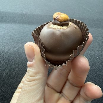Kilwins - Dubai chocolate - Desserts Near Me - Austin, Texas