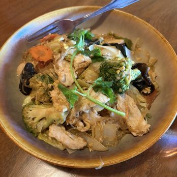 Vanida Thai Kitchen - PAD WOON SEN - Thai Near Me - San Francisco, California Vanida Thai Kitchen - PAD WOON SEN - Thai Near Me - San Francisco, California