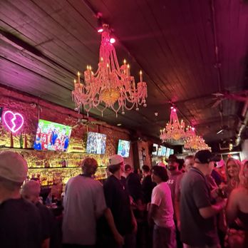 Burnside's Tavern - Bars Near Me - Austin, Texas