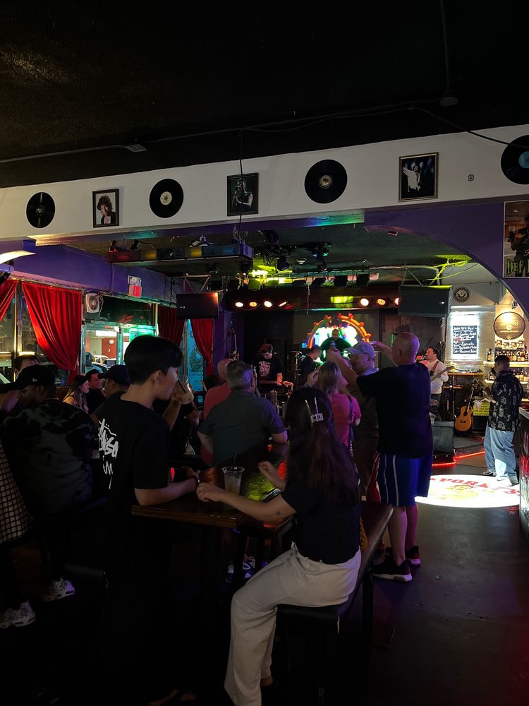 PORKY’S Updated September 2024 13 Photos & 16 Reviews Pale San