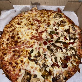 Vito's Pizzaria - Cheese Pie NY style 1/2 mushroom, hot peppers + extra sauce - Pizza Near Me - Wethersfield, Connecticut
