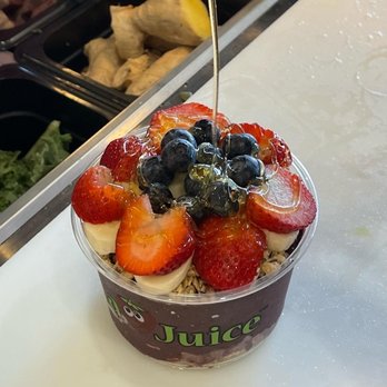 Inta Juice - Aurora - a yogurt with strawberries and blueberries - Juice Bars & Smoothies Near Me - Aurora, Colorado Inta Juice - Aurora - a yogurt with strawberries and blueberries - Juice Bars & Smoothies Near Me - Aurora, Colorado