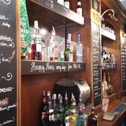 The Four Monkeys - Le bar