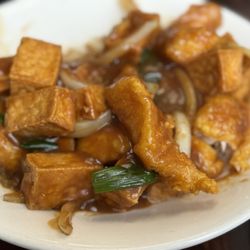 Fried fish and tofu rice 班南豆腐盖浇饭