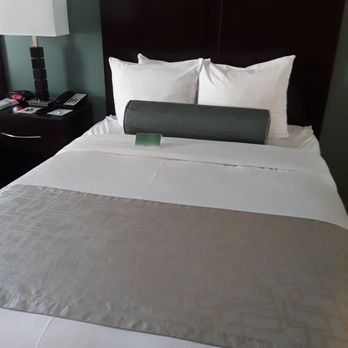 Best Western River North Hotel - Small beds - Hotels Near Me - Chicago, Illinois Best Western River North Hotel - Small beds - Hotels Near Me - Chicago, Illinois