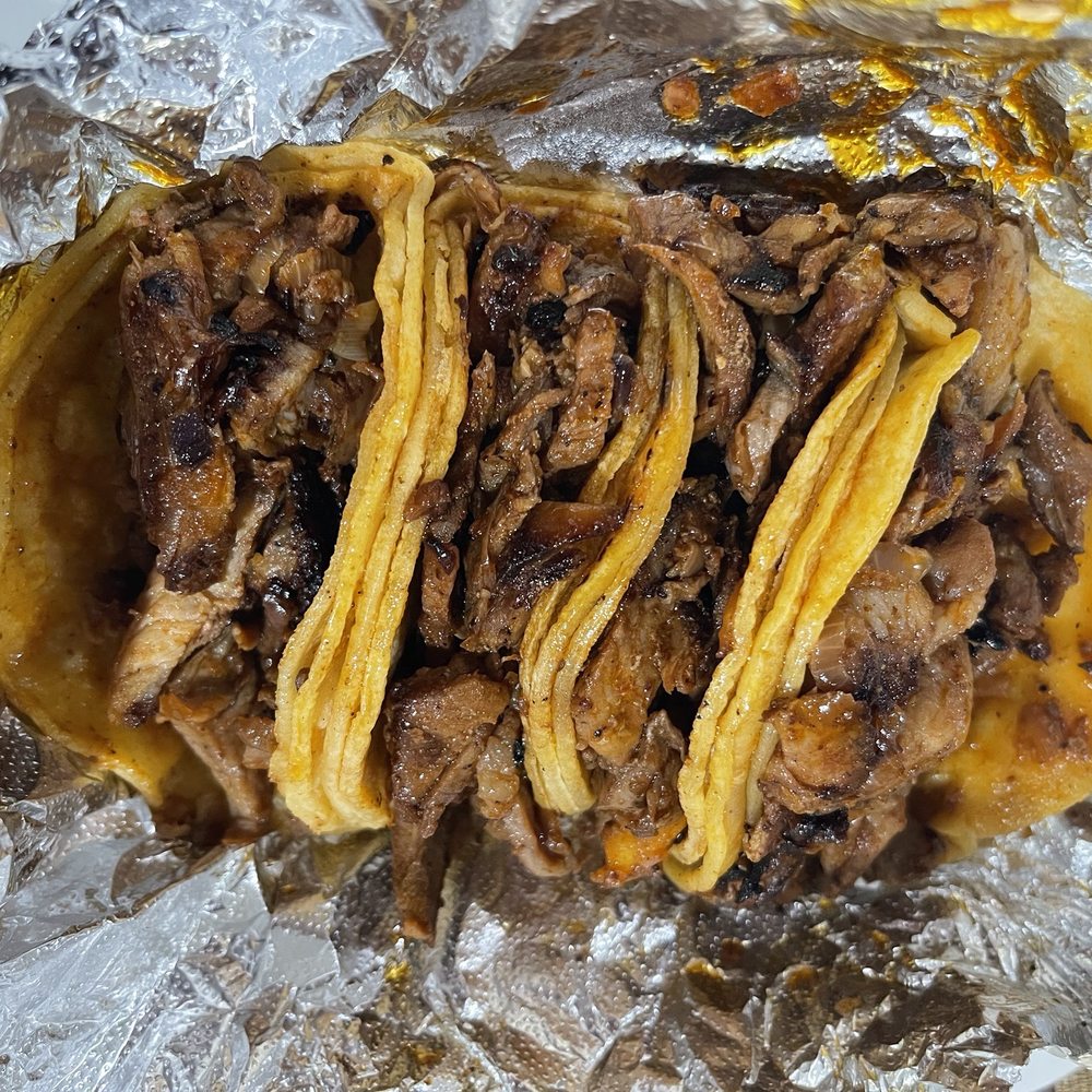Tacos El Pecas - Al pastor tacos. - Street Vendors Near Me Tacos El Pecas - Al pastor tacos. - Street Vendors Near Me