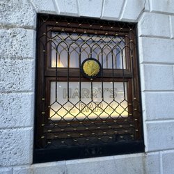 Harry's Bar - Outdoor Signage