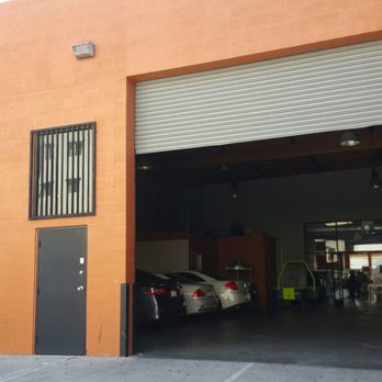 Mariya's Laundry - Getting closer. Covered parking. - Laundromat Near Me - Northridge, California