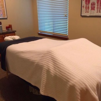 Total Health Systems - Massage room - Chiropractors Near Me - Clinton Township, Michigan Total Health Systems - Massage room - Chiropractors Near Me - Clinton Township, Michigan