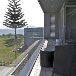 Kodmora Villa - Orewa beach is your view from Kodmora Villa's apartment
