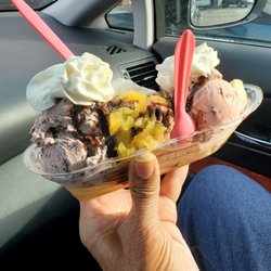 United Dairy Farmers - Cherry cordial, dark chocolate & black raspberry banana split