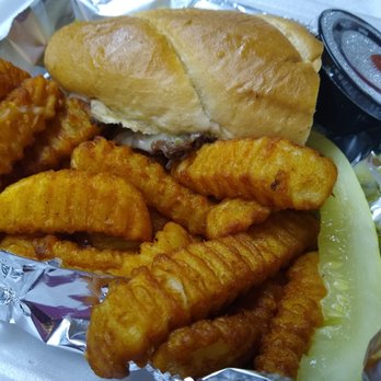 Lakeshore Cafe - Italian beef sandwich and seasoned crinkle fries. YUM. - Soup Near Me - Blasdell, New York Lakeshore Cafe - Italian beef sandwich and seasoned crinkle fries. YUM. - Soup Near Me - Blasdell, New York