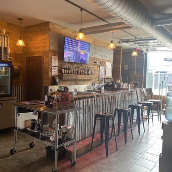Duluth Tap Exchange - Bar area - Wine Bars Near Me - Duluth, Minnesota