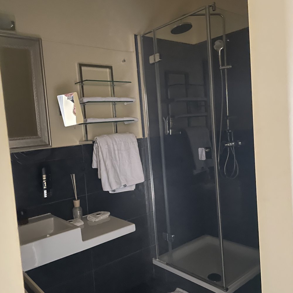 Seehotel Grüner Baum - Bathroom - Hotels Near Me - Hallstatt, 4 Seehotel Grüner Baum - Bathroom - Hotels Near Me - Hallstatt, 4