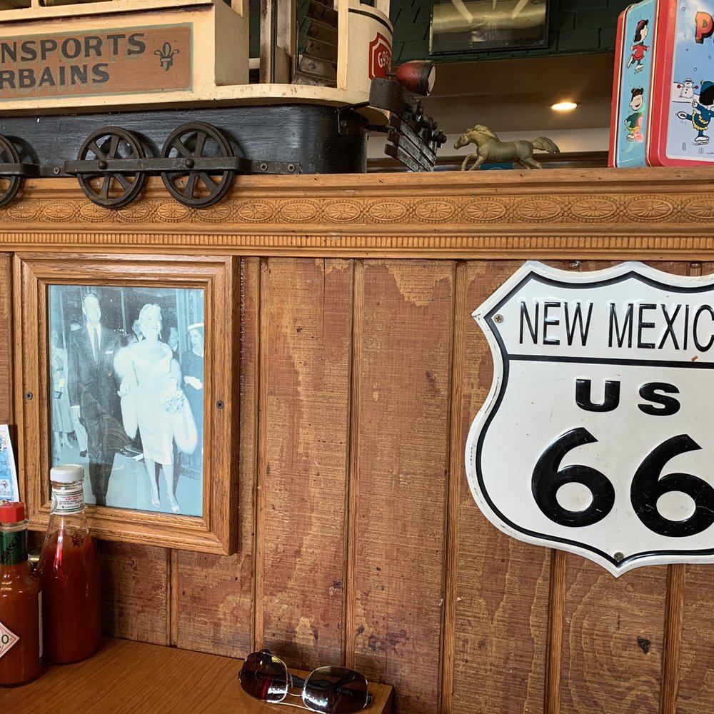 Antique Row Cafe - Booth decor - Breakfast & Brunch Near Me - El Cajon, California Antique Row Cafe - Booth decor - Breakfast & Brunch Near Me - El Cajon, California