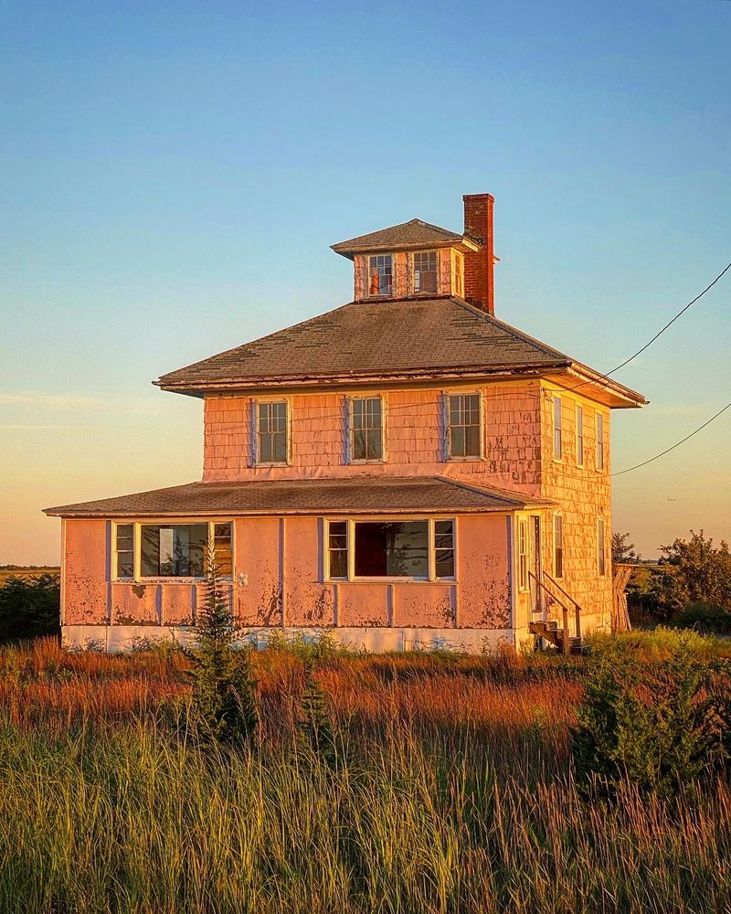 THE PINK HOUSE Updated August 2024 60 Plum Island Turnpike, Newbury