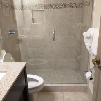 Ashley Quarters Hotel - Bathroom - Hotels Near Me - Florence, Kentucky