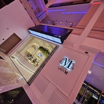 Lady M Cake Boutique - Bakeries Near Me - Las Vegas, Nevada