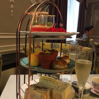 The St. Ermin's Tea Lounge - Tea Rooms Near Me - Westminster, XGL The St. Ermin's Tea Lounge - Tea Rooms Near Me - Westminster, XGL