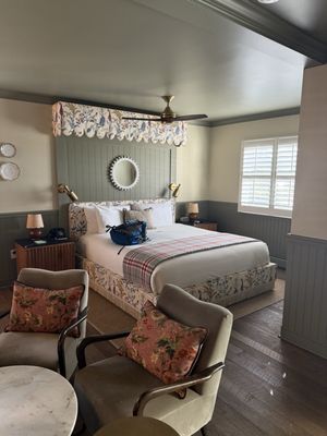 Le Petit Pali at Ocean Ave by null