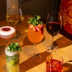 Wolfgang Puck Bar & Grill